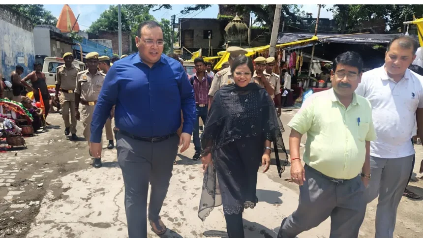 DM प्रणय सिंह लहरा घाट निरीक्षण कासगंज कांवड़ यात्रा