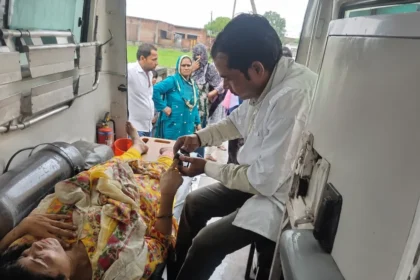 मेरठ शिक्षिका 108 एंबुलेंस - घायल अवस्था में अस्पताल रवाना