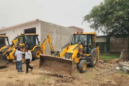 संभल मंदिर जमीन बुलडोजर कार्रवाई सिरसी अवैध निर्माण