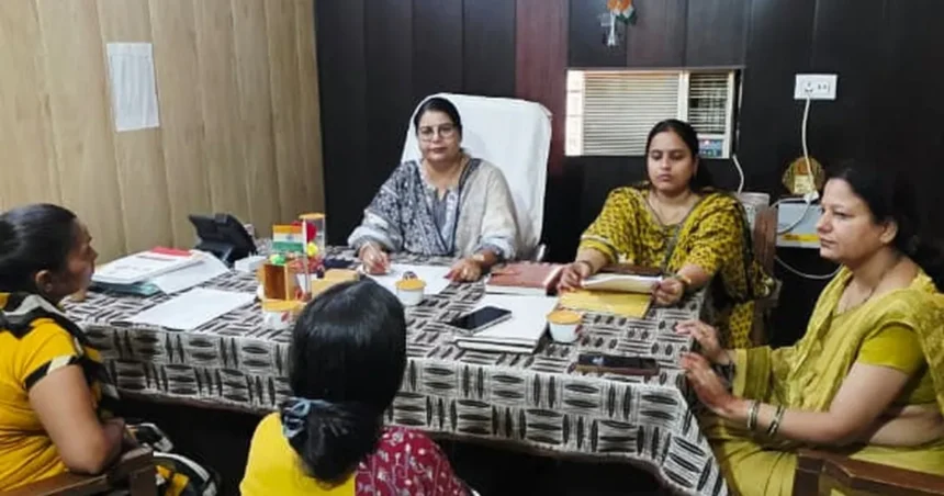 वन स्टॉप सेंटर कासगंज- डॉ. रेनू गौड़ का निरीक्षण